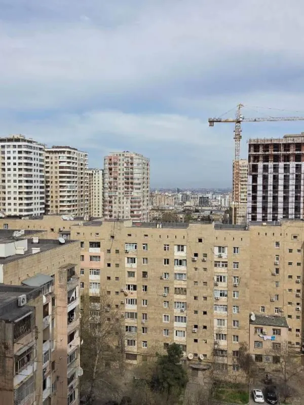 Satılır 2 otaqlı mənzil 110 m²