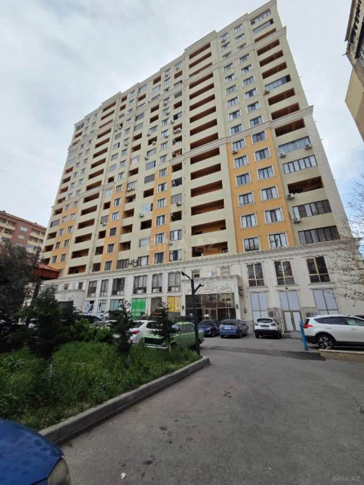 Satılır 2 otaqlı mənzil 110 m²