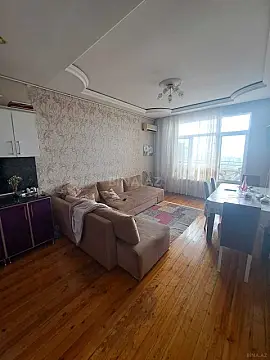 Satılır 2 otaqlı mənzil 60 m²