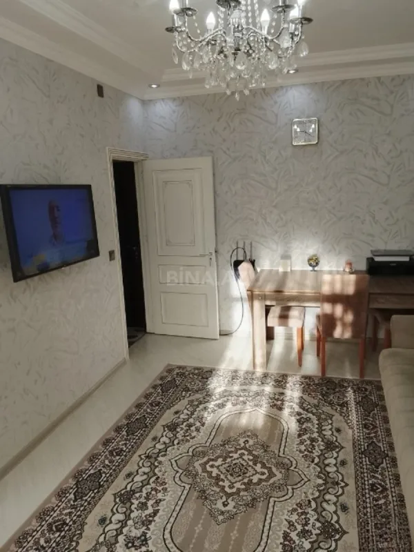 Satılır 2 otaqlı mənzil 45 m²