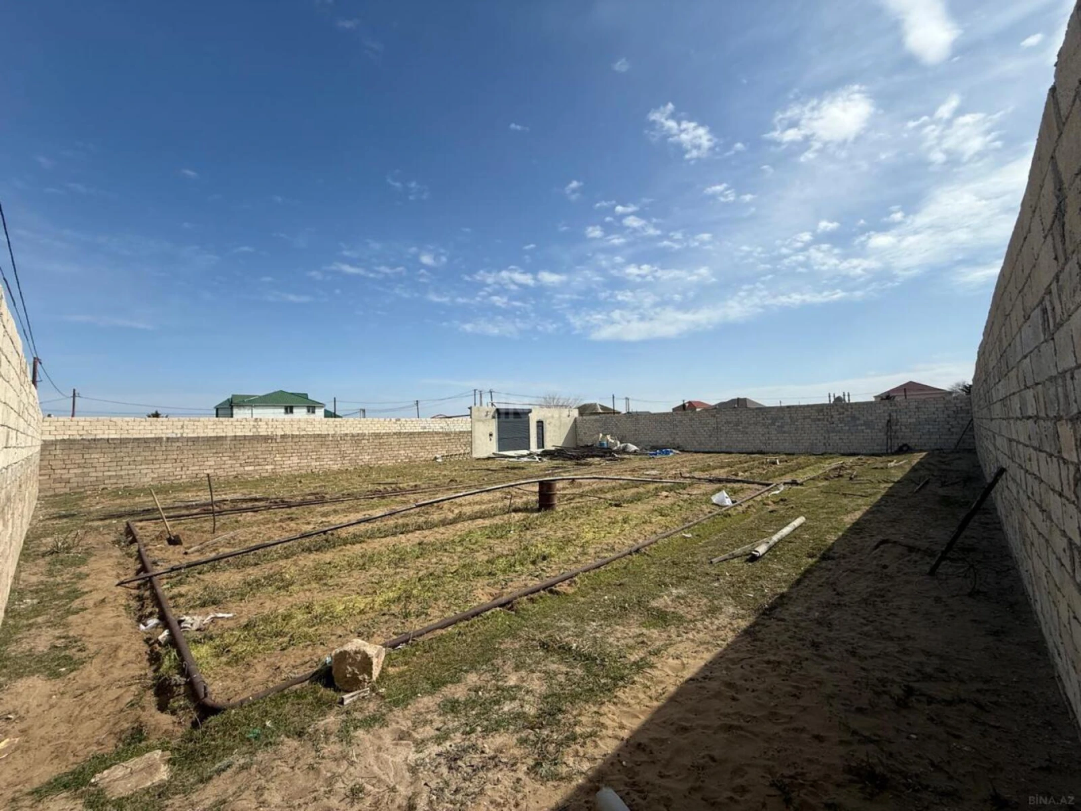 Satılır torpaq sahəsi 10 m²