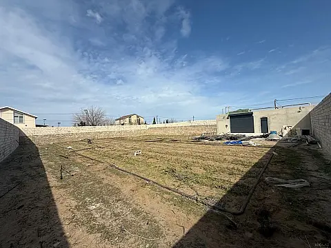 Satılır torpaq sahəsi 10 m²