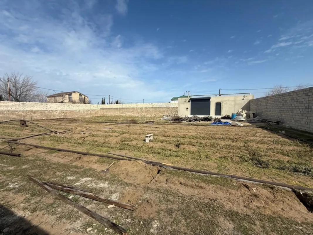 Satılır torpaq sahəsi 10 m²