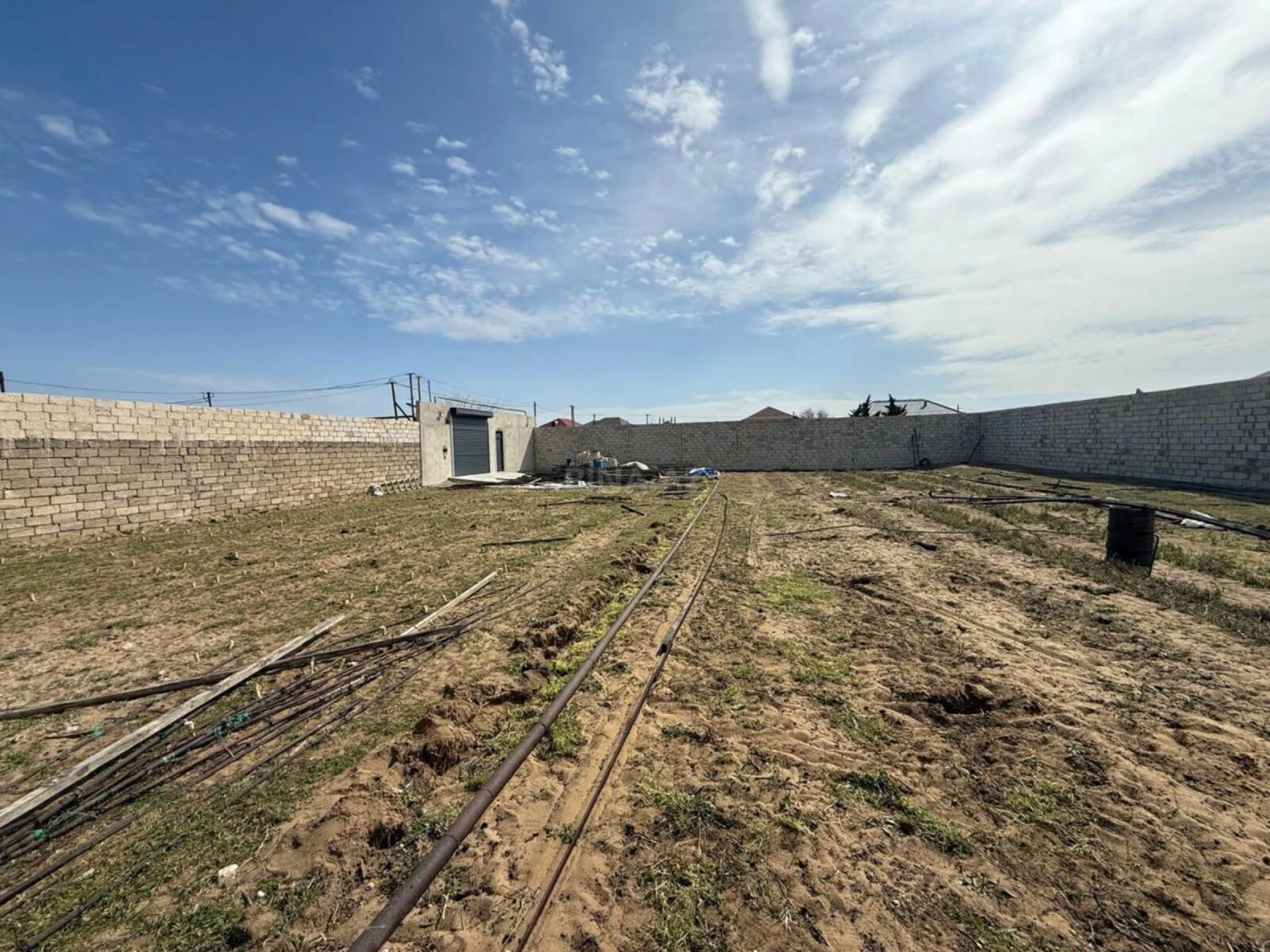 Satılır torpaq sahəsi 10 m²