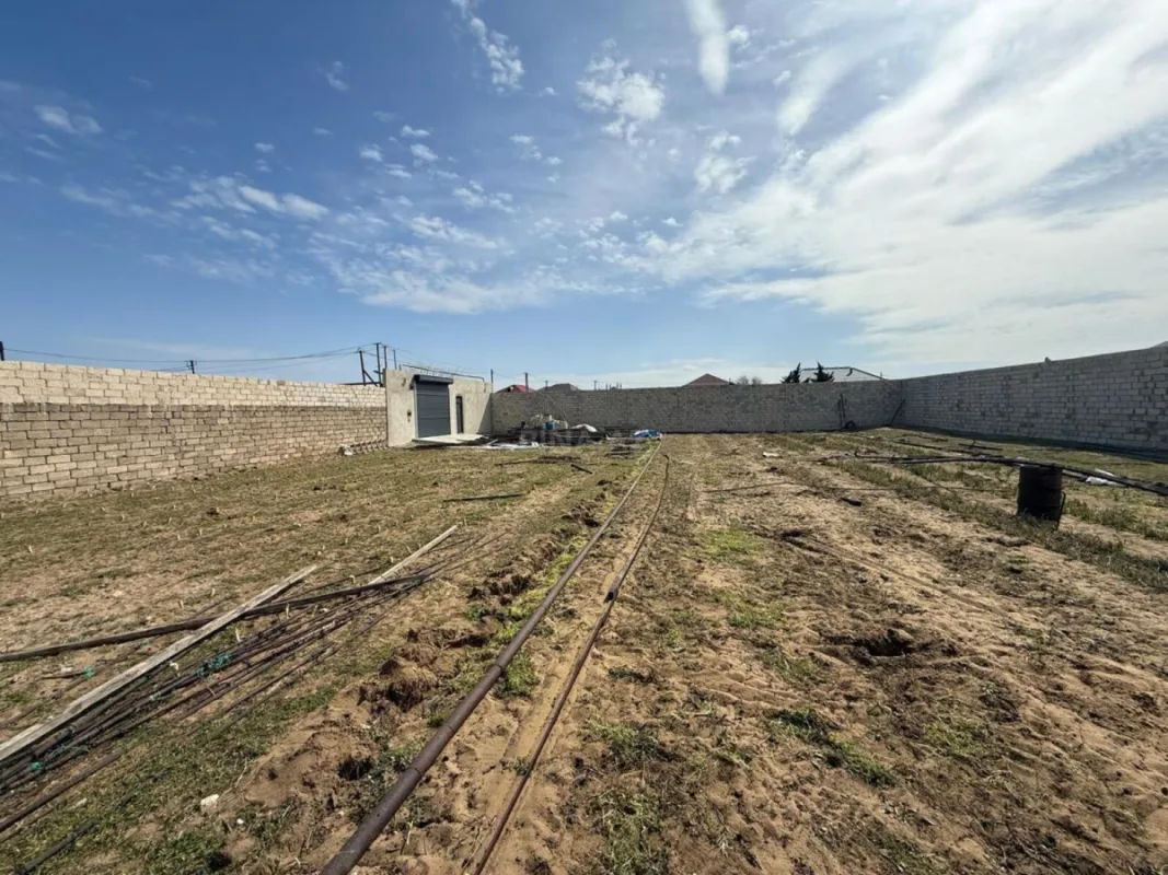 Satılır torpaq sahəsi 10 m²