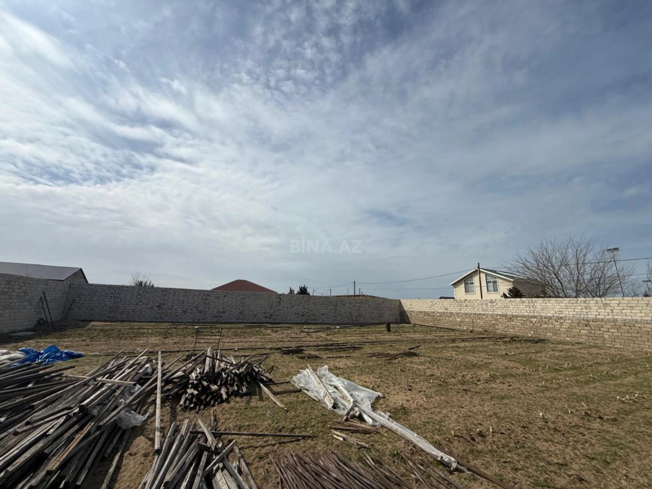 Satılır torpaq sahəsi 10 m²