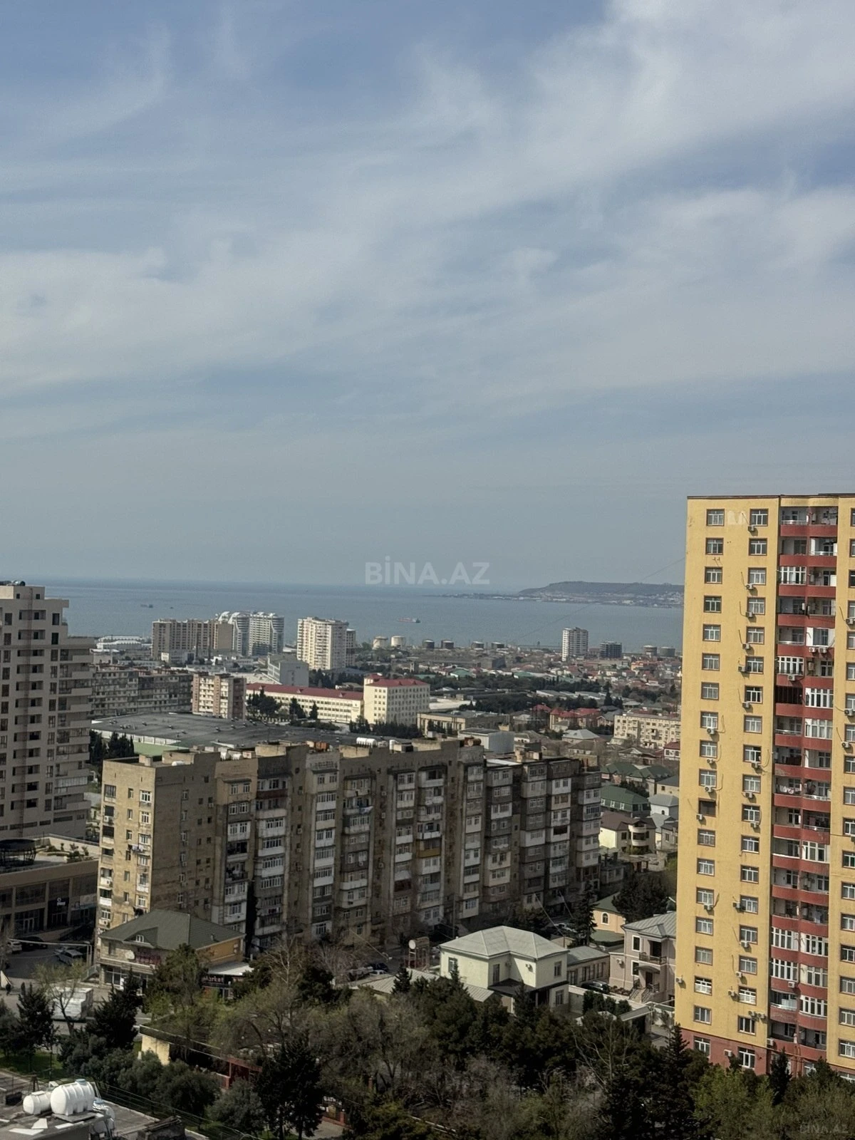 Satılır 3 otaqlı mənzil 100 m²