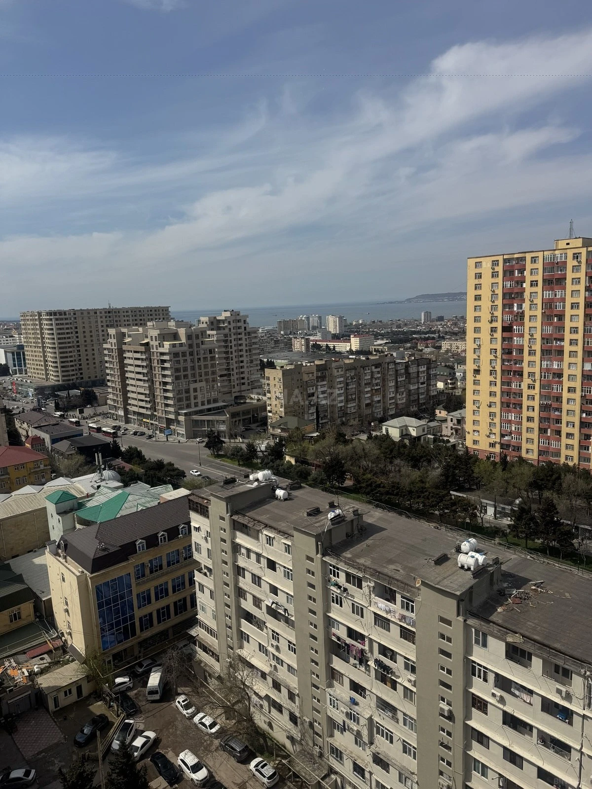 Satılır 3 otaqlı mənzil 100 m²