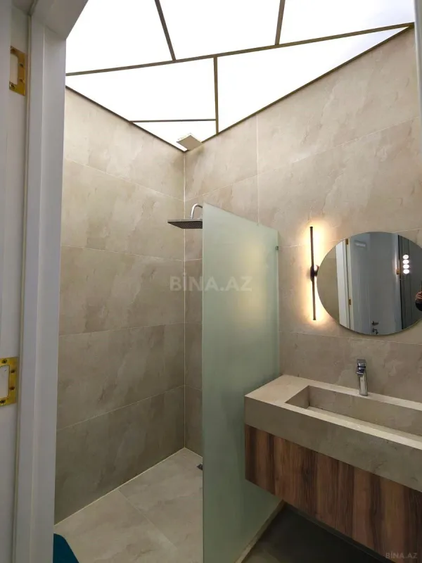 Satılır 3 otaqlı mənzil 130 m²