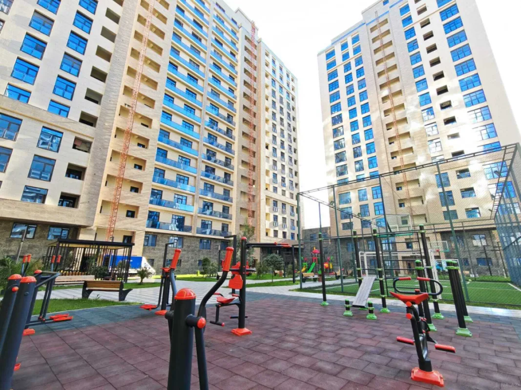 Satılır 3 otaqlı mənzil 130 m²