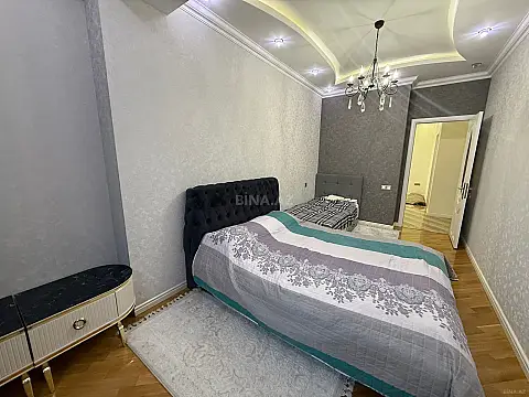 Satılır 3 otaqlı mənzil 103 m²