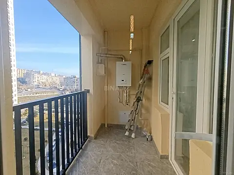 Satılır 4 otaqlı mənzil 155 m²