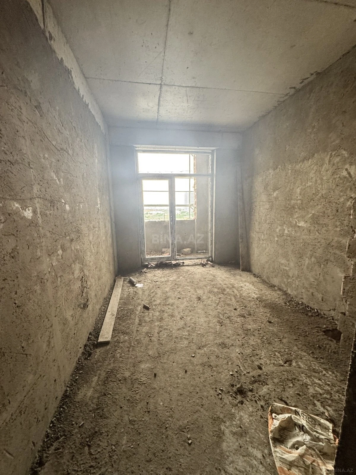 Satılır 2 otaqlı mənzil 78 m²