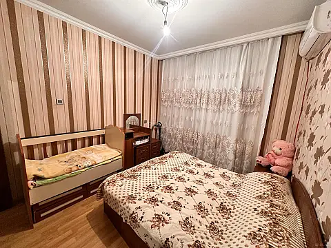 Satılır 2 otaqlı mənzil 80 m²