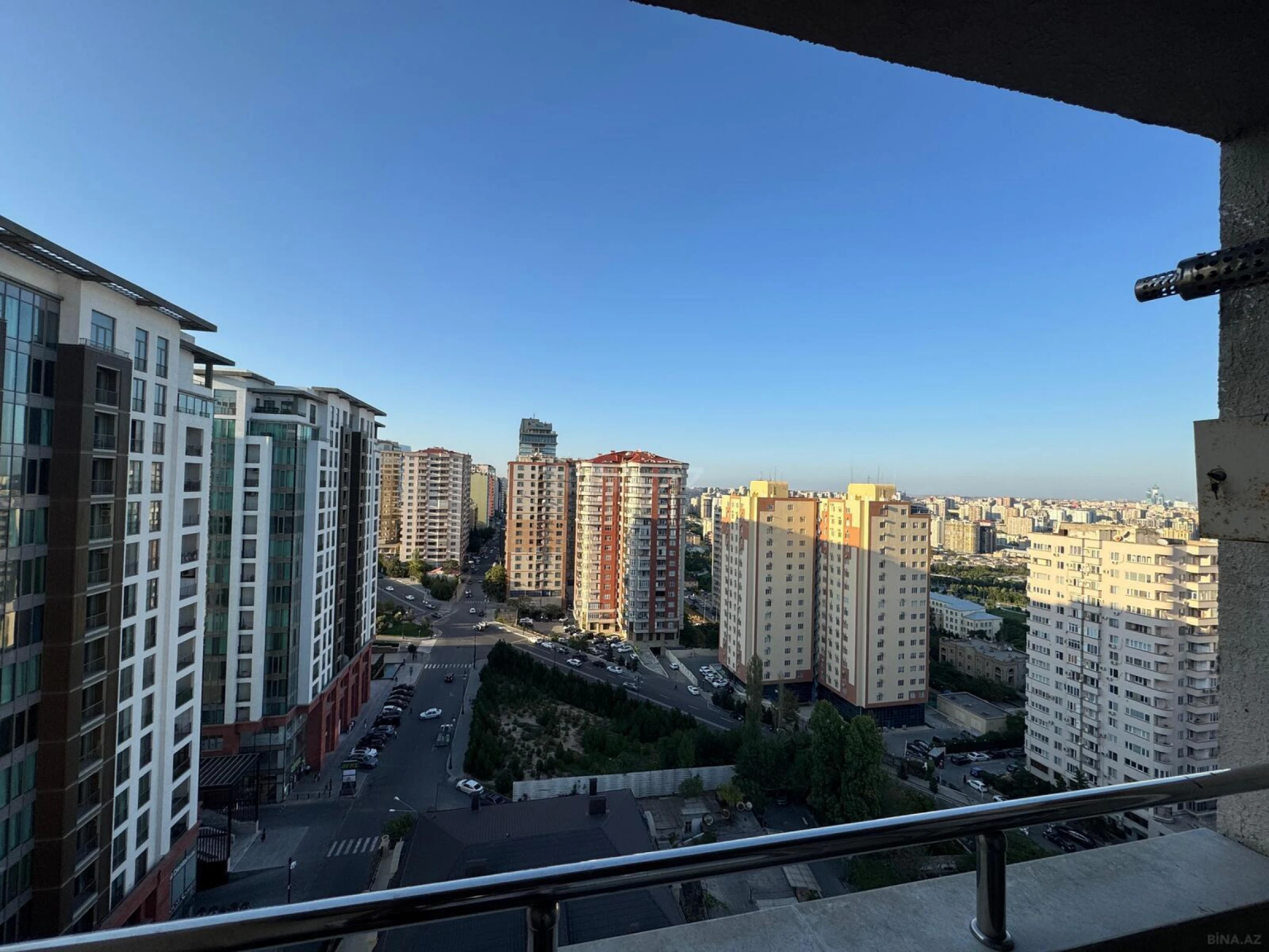 Kirayə verilir 2 otaqlı mənzil 85 m²