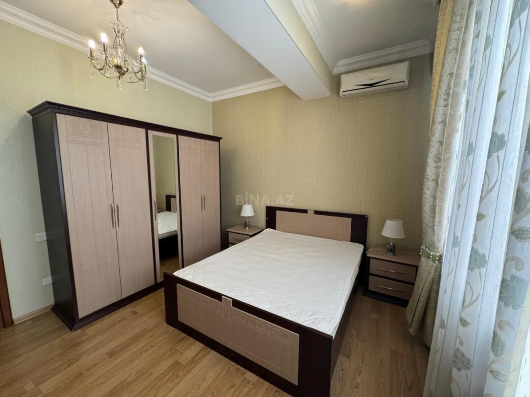 Kirayə verilir 2 otaqlı mənzil 85 m²