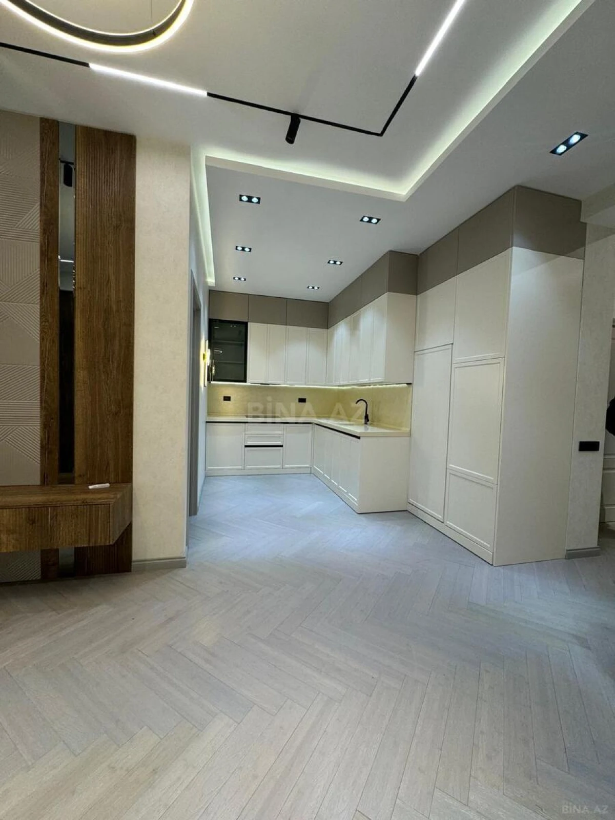 Satılır 2 otaqlı mənzil 70 m²