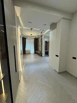 Satılır 2 otaqlı mənzil 70 m²
