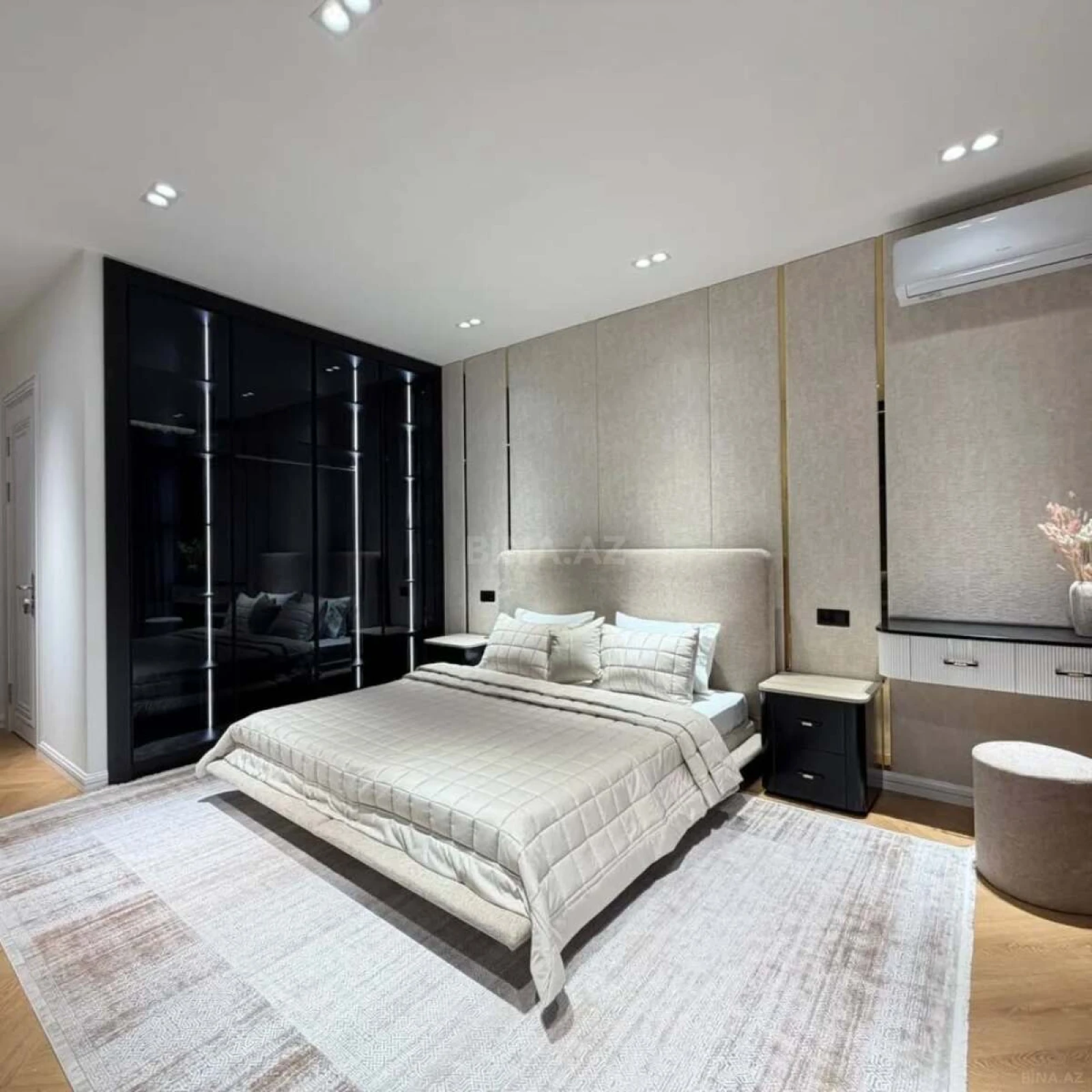 Kirayə verilir 2 otaqlı mənzil 85 m²