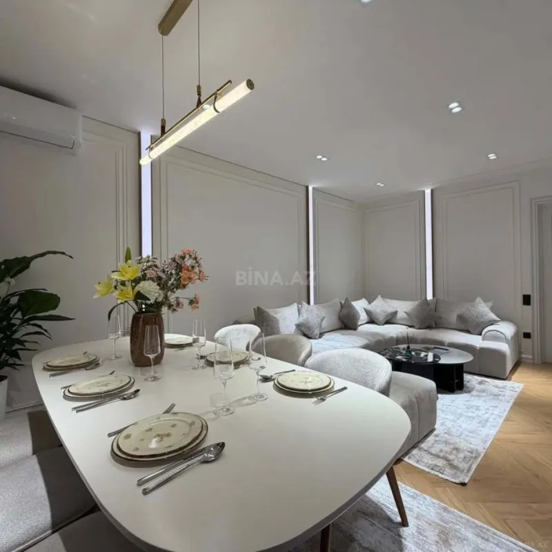 Kirayə verilir 2 otaqlı mənzil 85 m²