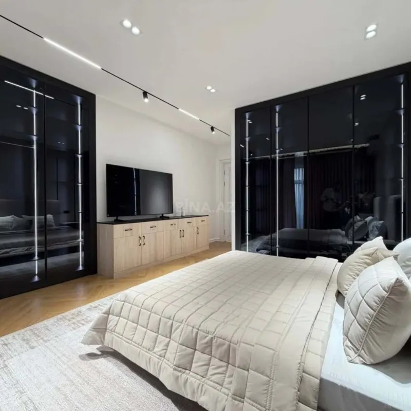 Kirayə verilir 2 otaqlı mənzil 85 m²