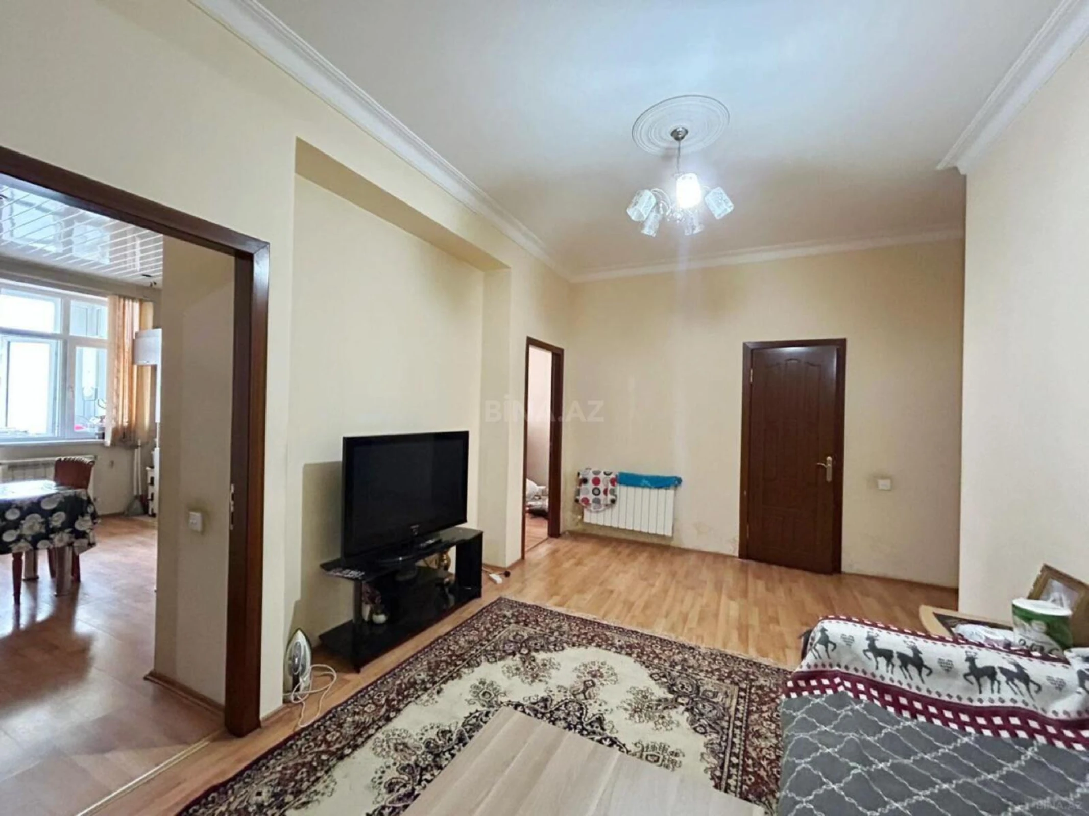 Satılır 3 otaqlı mənzil 125 m²