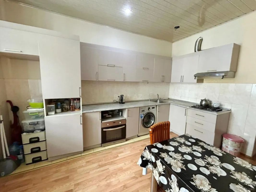 Satılır 3 otaqlı mənzil 125 m²