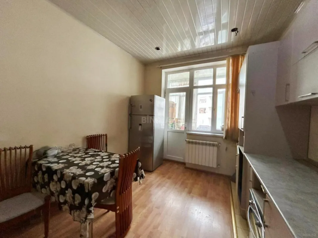 Satılır 3 otaqlı mənzil 125 m²