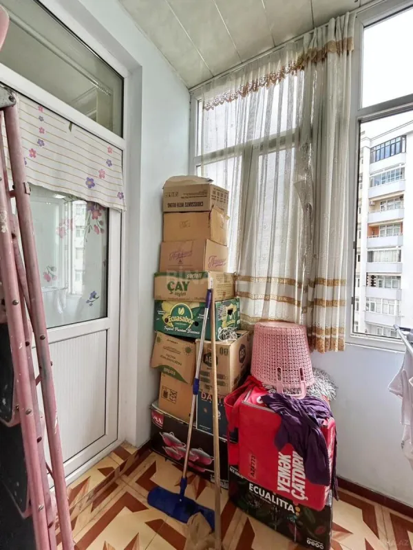 Satılır 3 otaqlı mənzil 125 m²