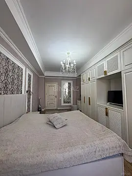 Satılır 2 otaqlı mənzil 75 m²