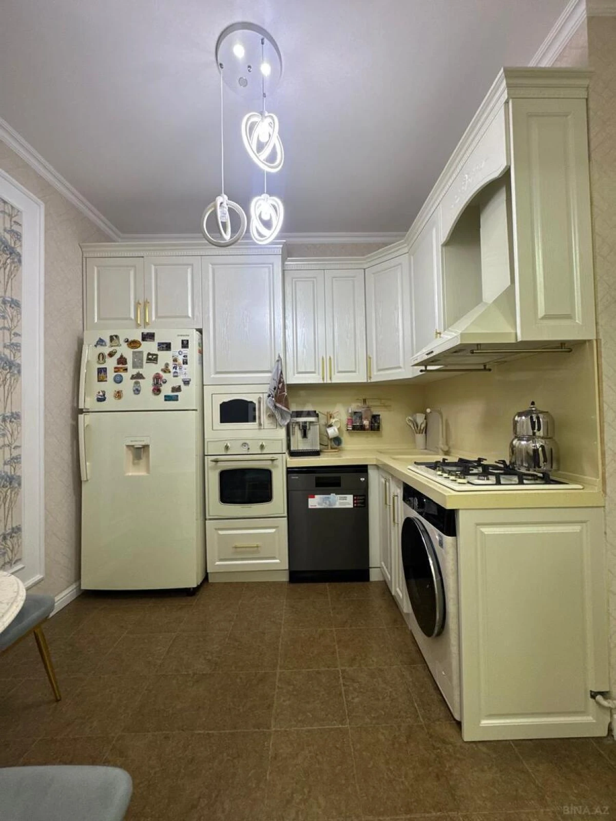 Satılır 2 otaqlı mənzil 75 m²