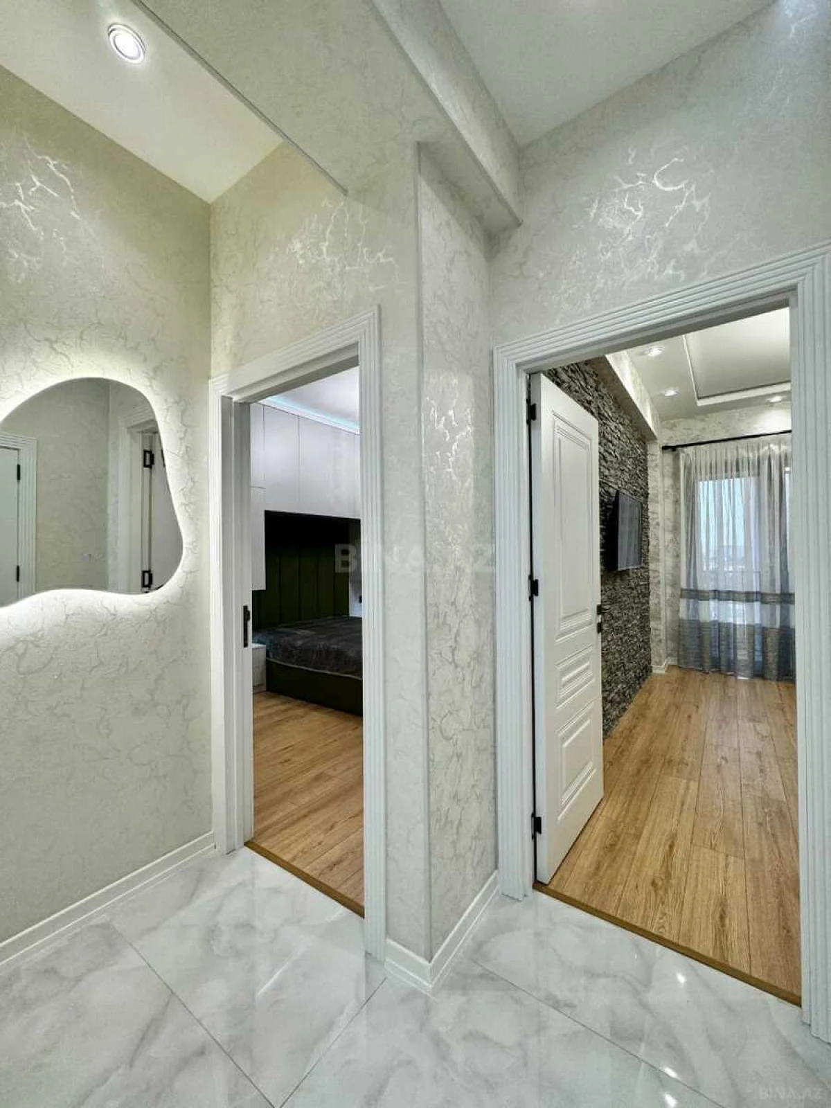 Kirayə verilir 2 otaqlı mənzil 70 m²