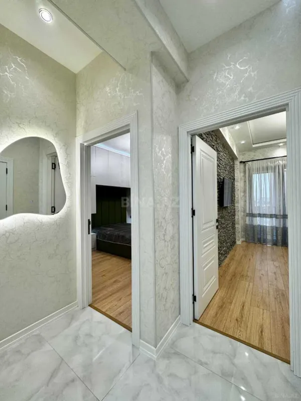 Kirayə verilir 2 otaqlı mənzil 70 m²