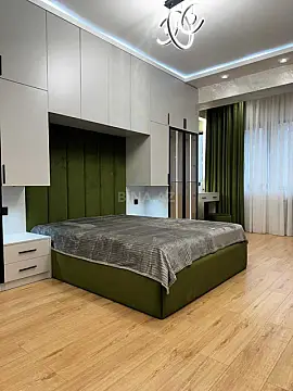 Kirayə verilir 2 otaqlı mənzil 70 m²