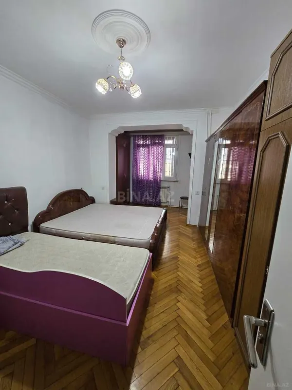 Satılır 3 otaqlı mənzil 105 m²