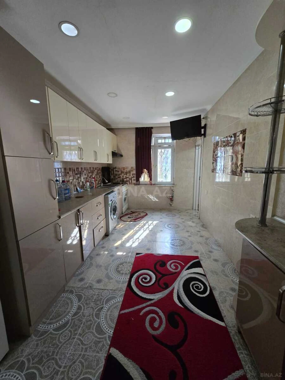 Satılır 3 otaqlı mənzil 105 m²