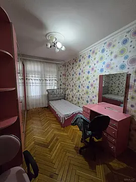 Satılır 3 otaqlı mənzil 105 m²