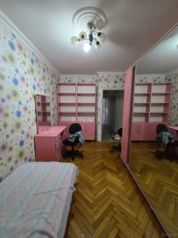 Satılır 3 otaqlı mənzil 105 m²