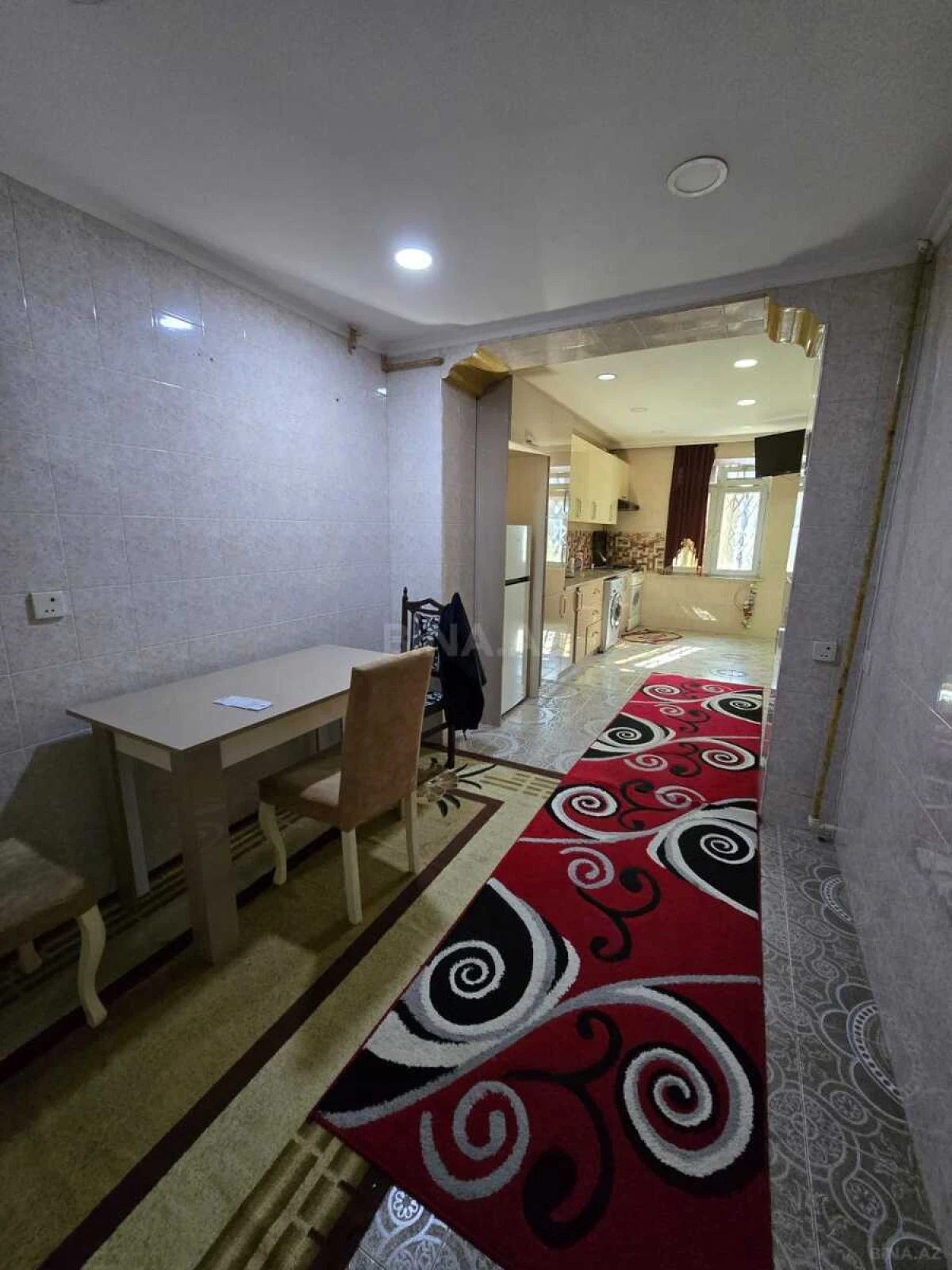 Satılır 3 otaqlı mənzil 105 m²