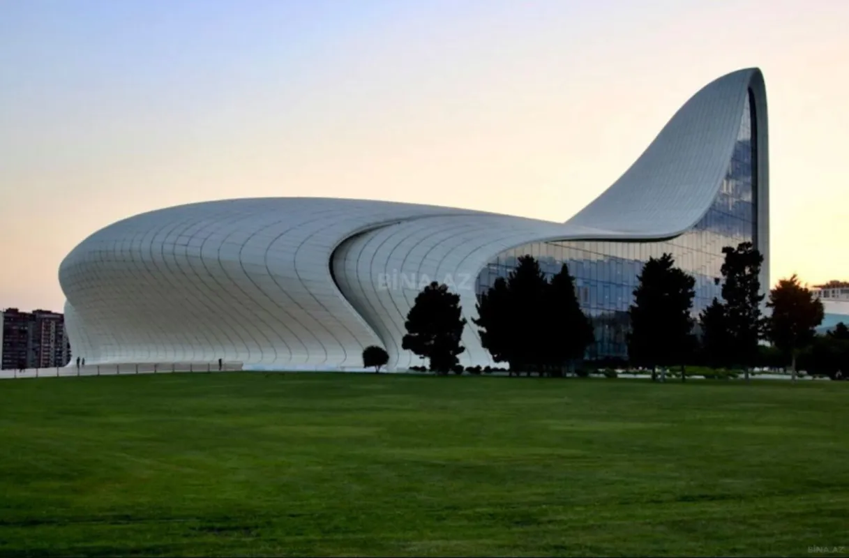 Kirayə verilir 3 otaqlı mənzil 115 m²