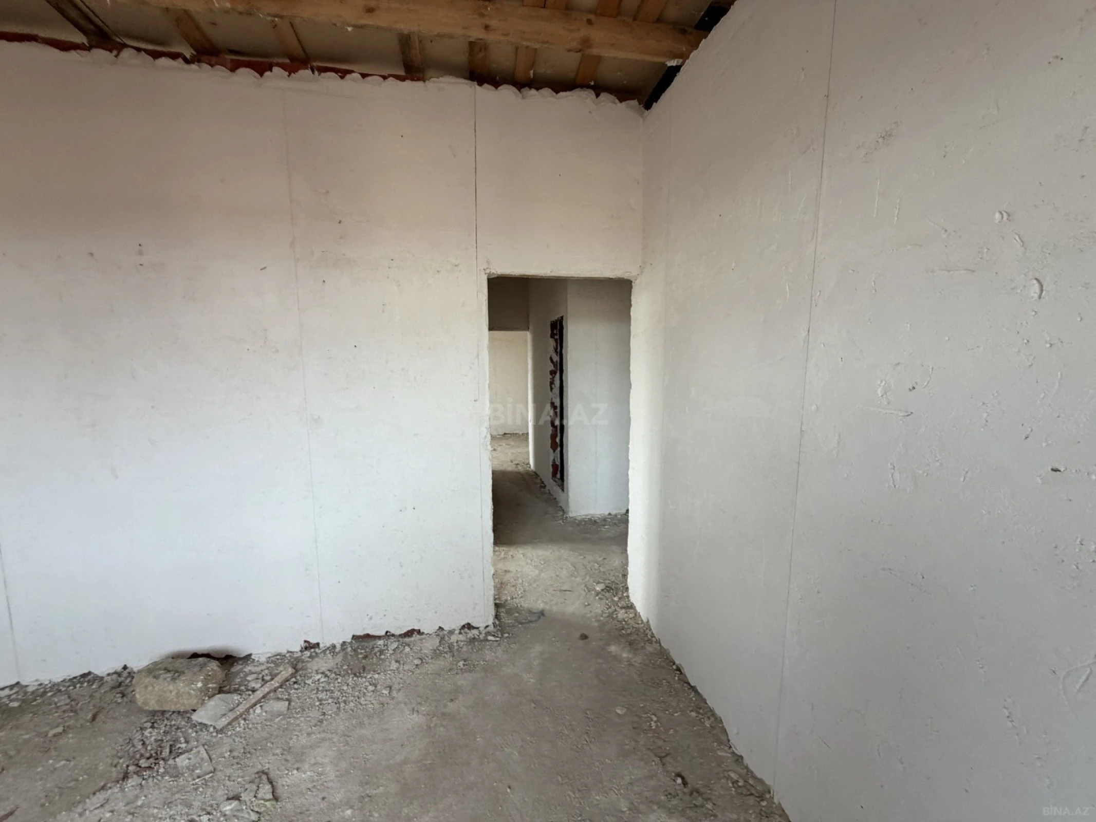 Satılır 3 otaqlı mənzil 70 m²