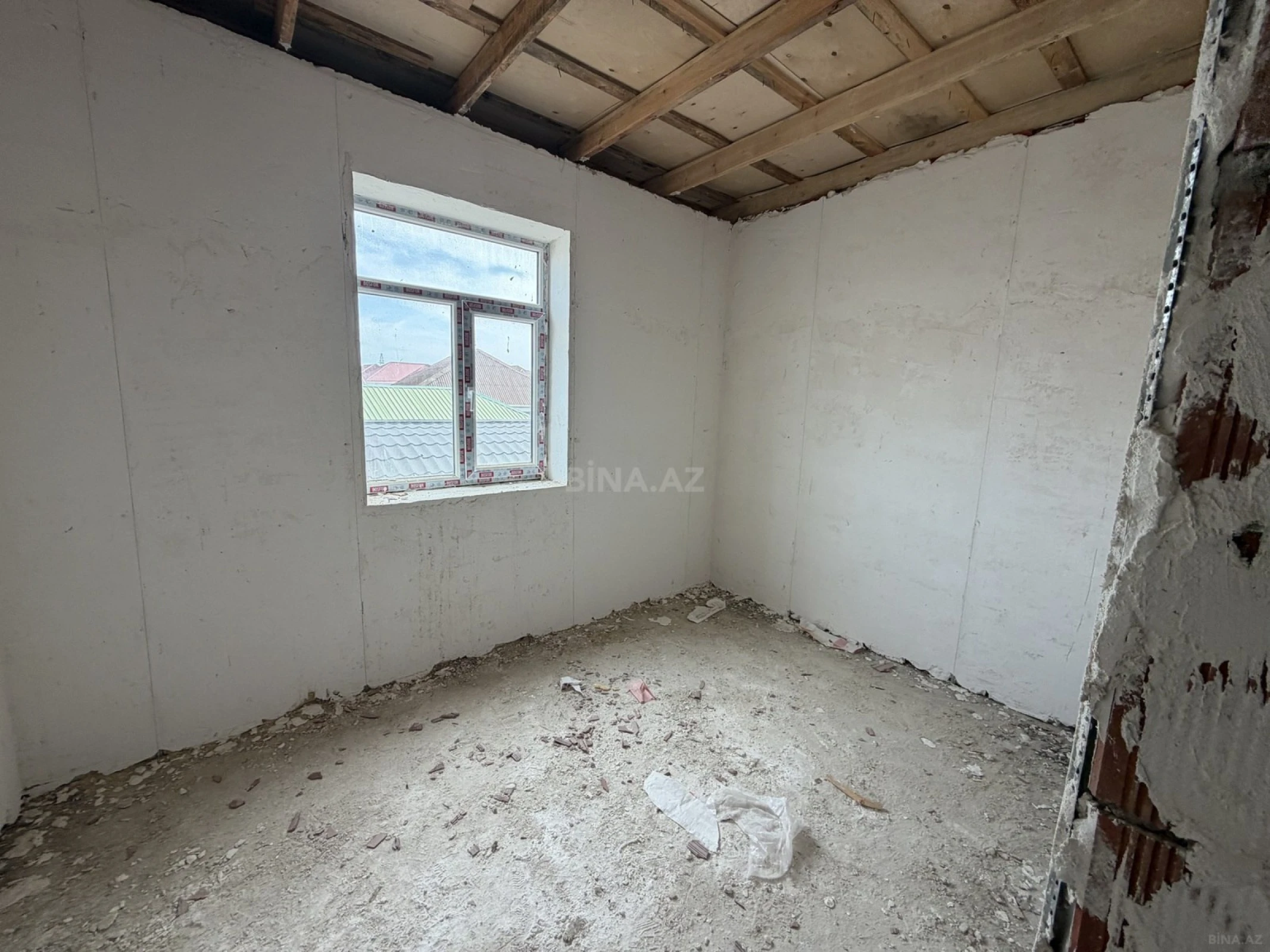 Satılır 3 otaqlı mənzil 70 m²