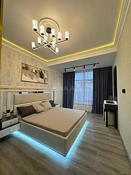 Satılır 2 otaqlı mənzil 85 m²
