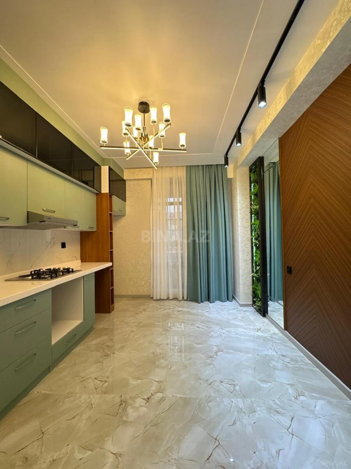 Satılır 2 otaqlı mənzil 85 m²