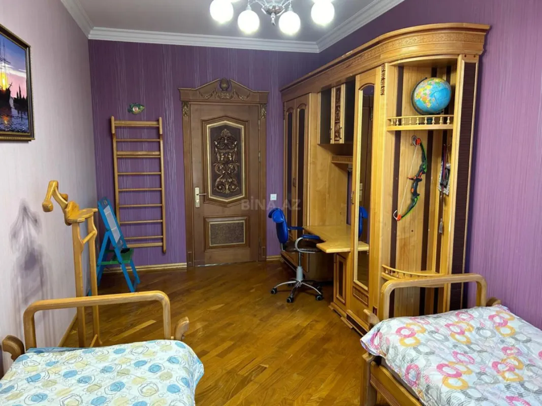 Kirayə verilir 3 otaqlı mənzil 130 m²