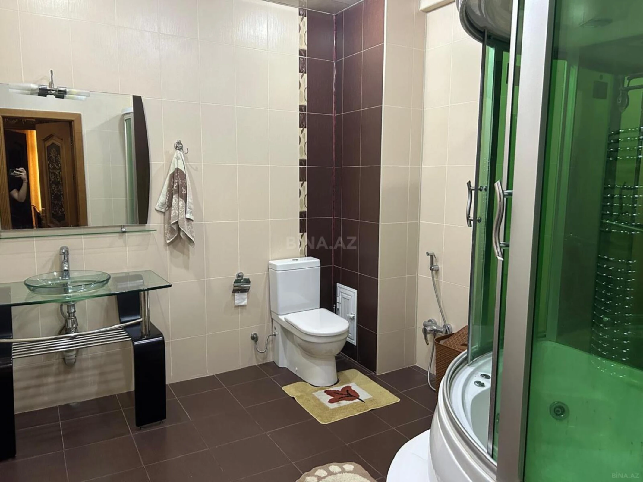 Kirayə verilir 3 otaqlı mənzil 130 m²