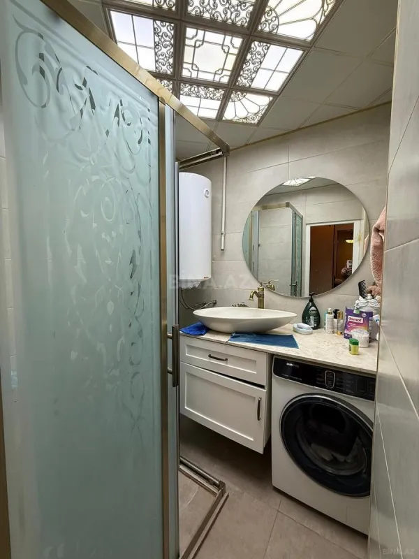 Satılır 4 otaqlı mənzil 110 m²