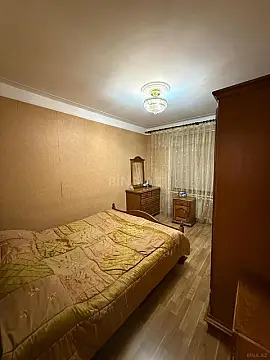 Satılır 4 otaqlı mənzil 110 m²