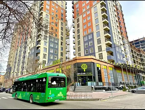 Satılır 3 otaqlı mənzil 126 m²