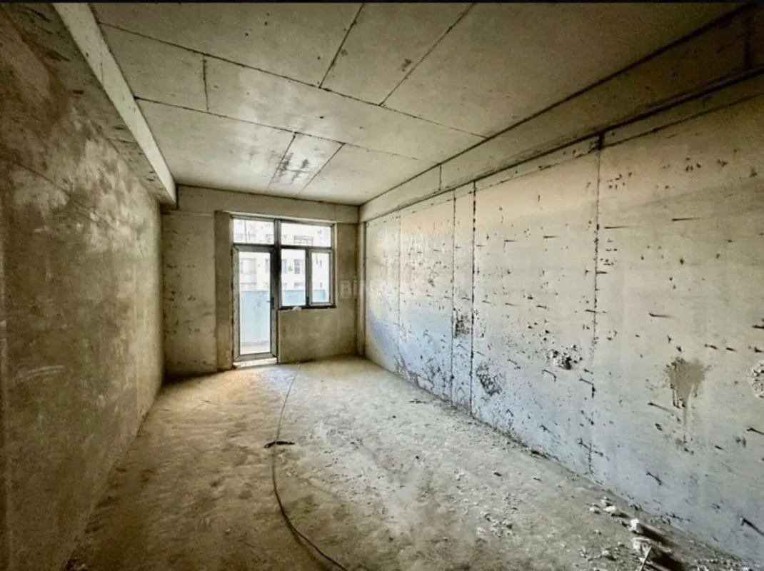 Satılır 3 otaqlı mənzil 126 m²
